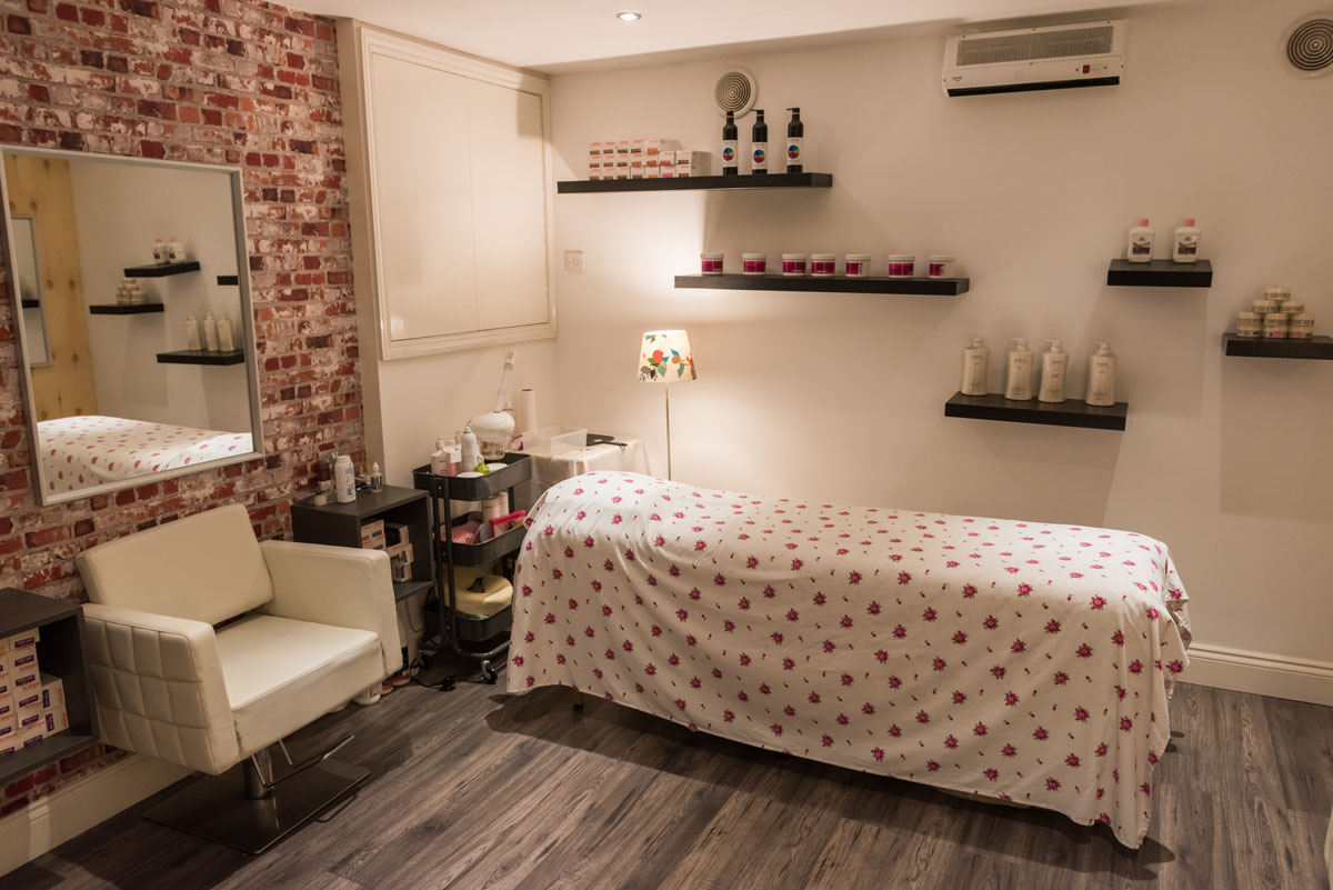 Waxing, Massages, Eyebrows, Dalry, Edinburgh Scotland UK